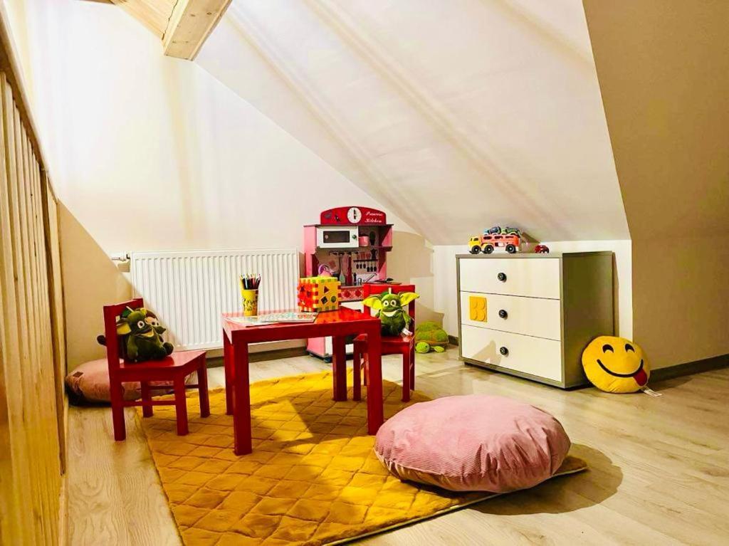 Gorska Cisza - Duzy, Komfortowy, Wyjatkowy Apartament Stronie Śląskie المظهر الخارجي الصورة